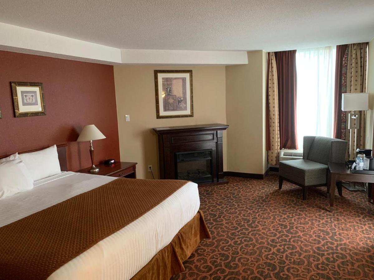 Ramada By Wyndham Niagara Falls/Fallsview Exteriör bild
