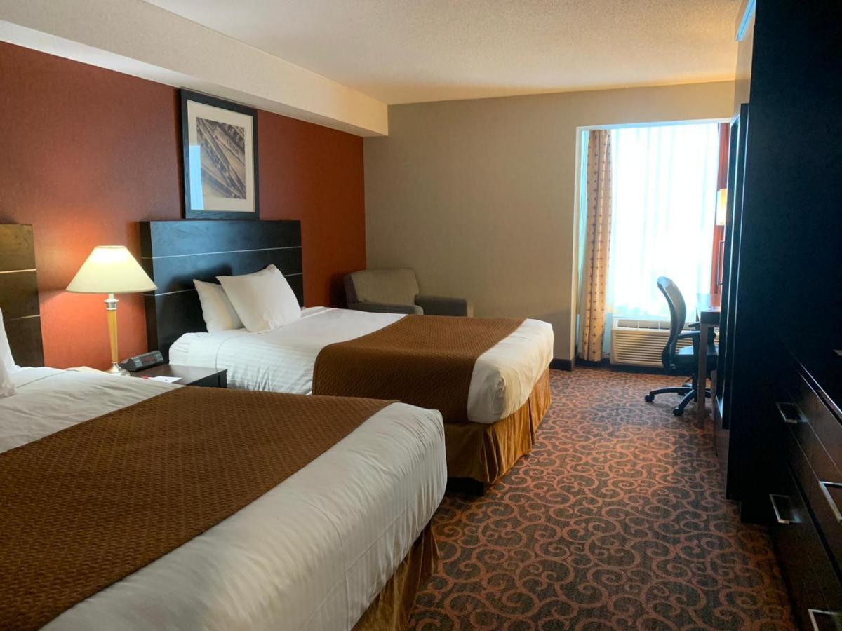 Ramada By Wyndham Niagara Falls/Fallsview Exteriör bild